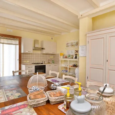 Le Colline Di Bana Bed & Breakfast